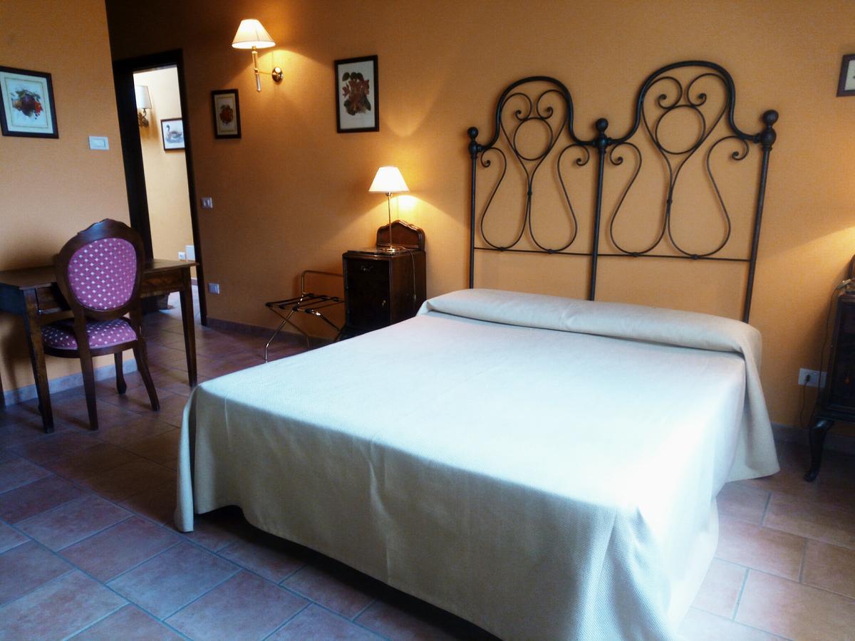 Cortebella B&B Rimini Vergiano Bagian luar foto